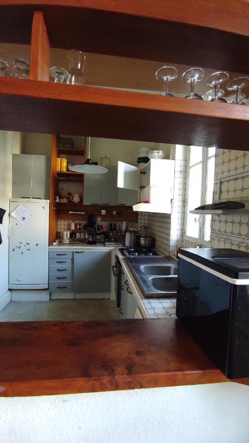 Grande Maison Ancienne Simple Et Spacieuse. Виши Екстериор снимка