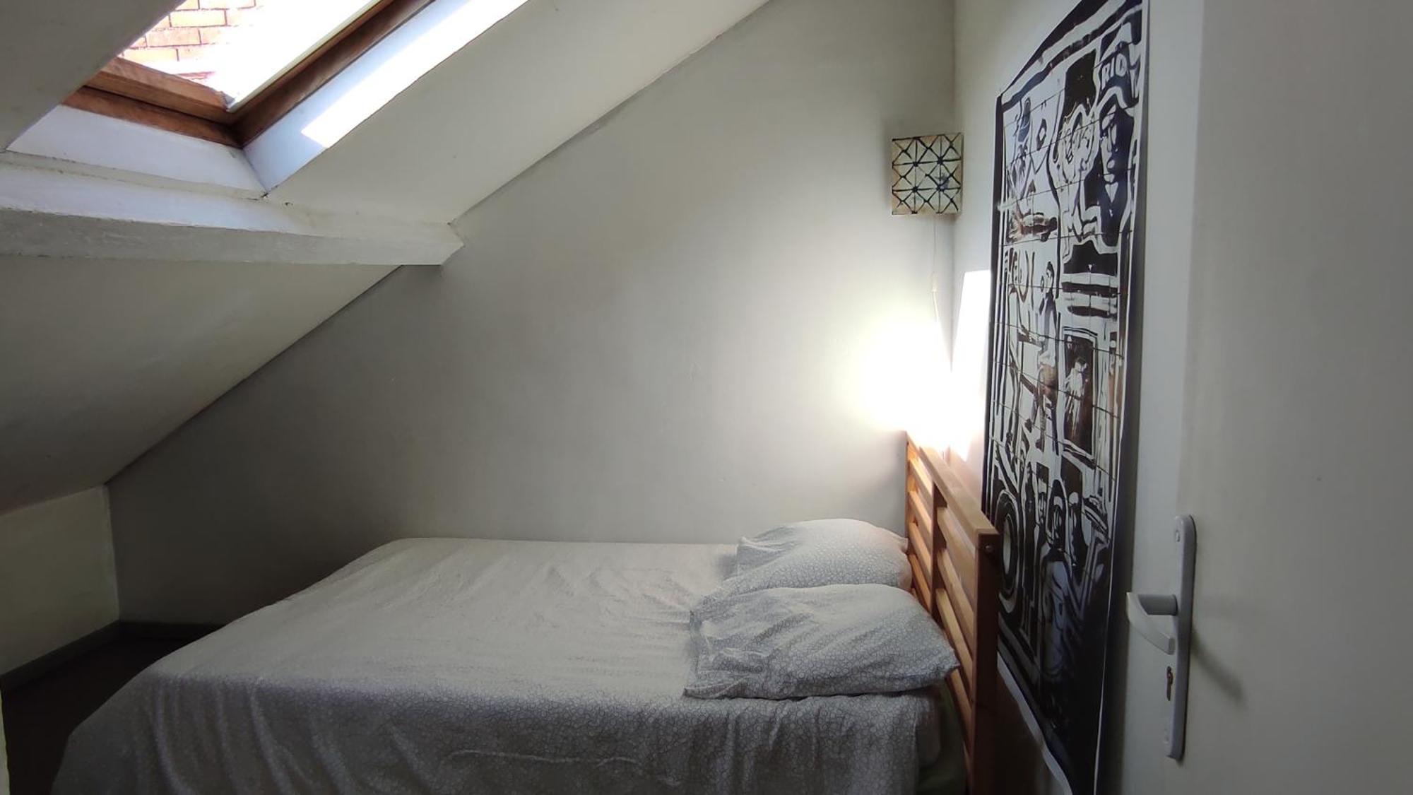 Grande Maison Ancienne Simple Et Spacieuse. Виши Екстериор снимка